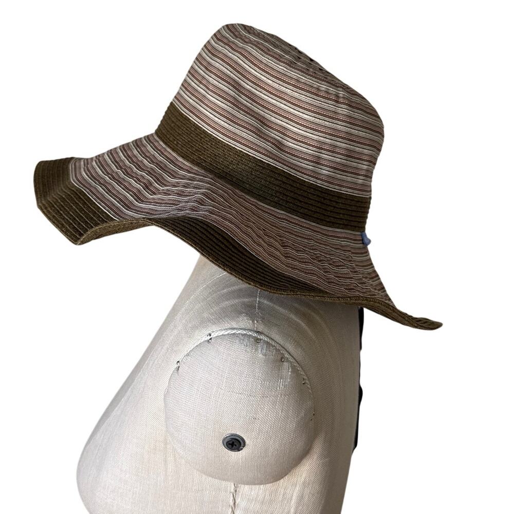 Wallaroo Hat Company Ginger Striped Packable Sunhat in Brown Stripe Medium